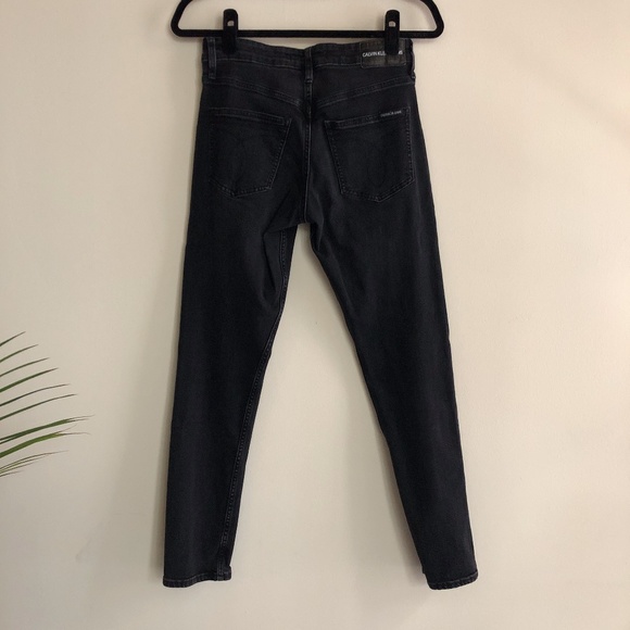 Calvin Klein Mid Rise Slim Jeans - Picture 6 of 8